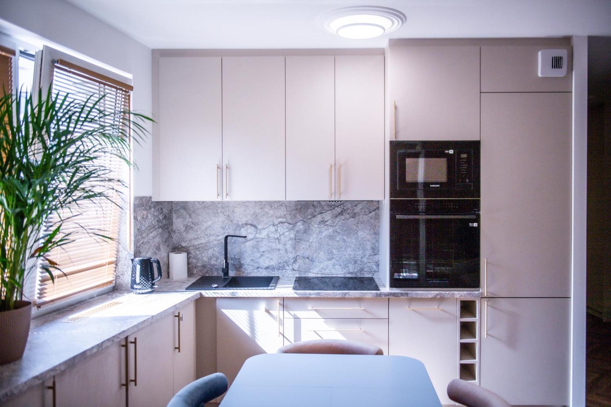 Apartament Mikolowska Z Balkonem Gliwice Esterno foto