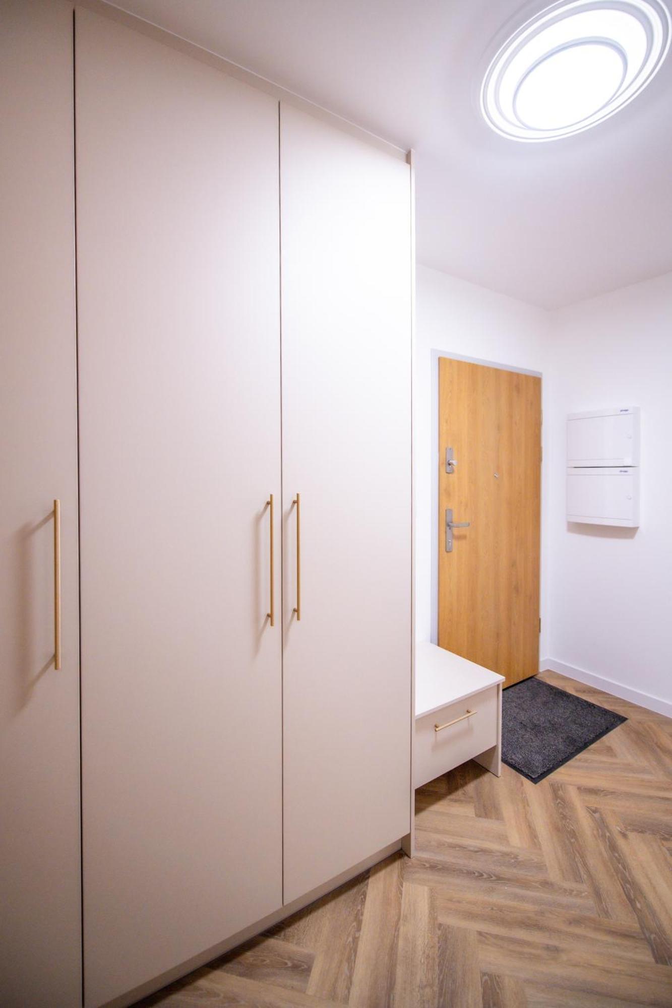 Apartament Mikolowska Z Balkonem Gliwice Esterno foto